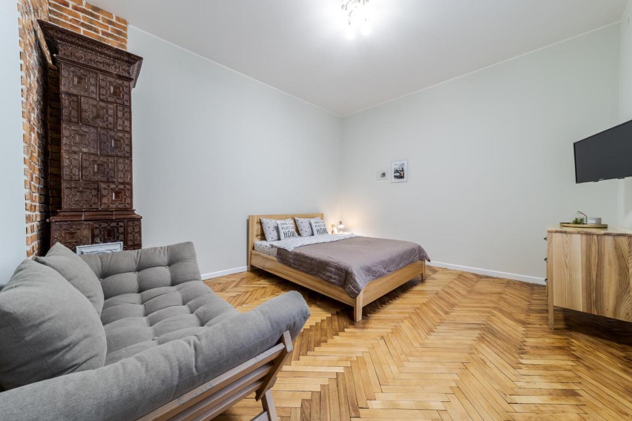 Inshiapartments On Teodora Square Lviv Exterior foto